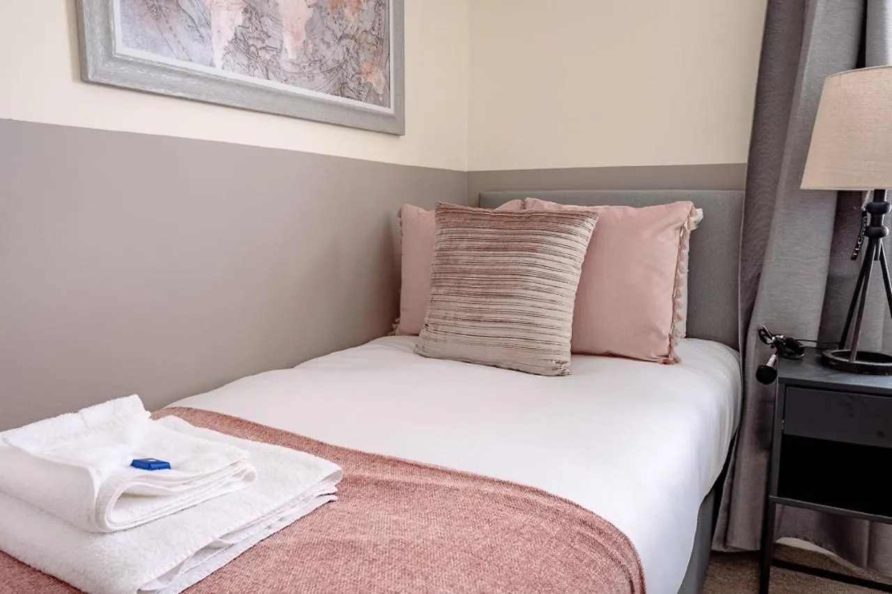 Holiday home Glisson House By Condokeeper Cambridge